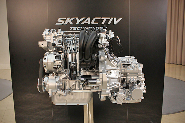 skyactiv_003.jpg